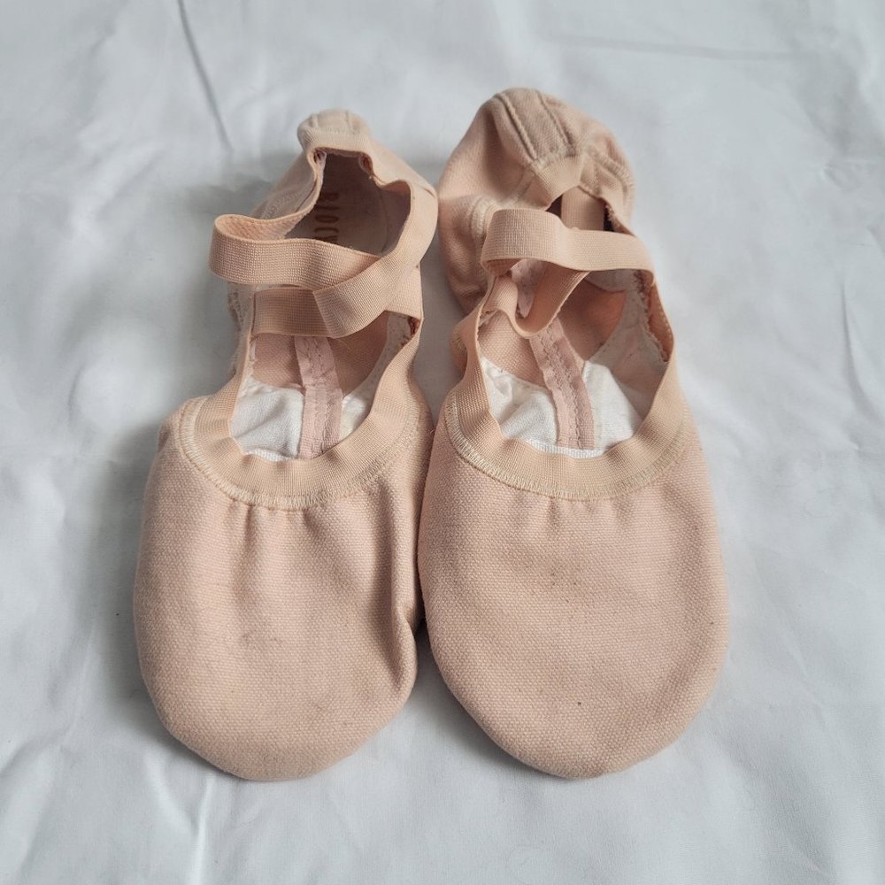 Bloch Women's Pro Elastic Canvas Split Sole Ballet Shoe 4.5B (6.5 womens)